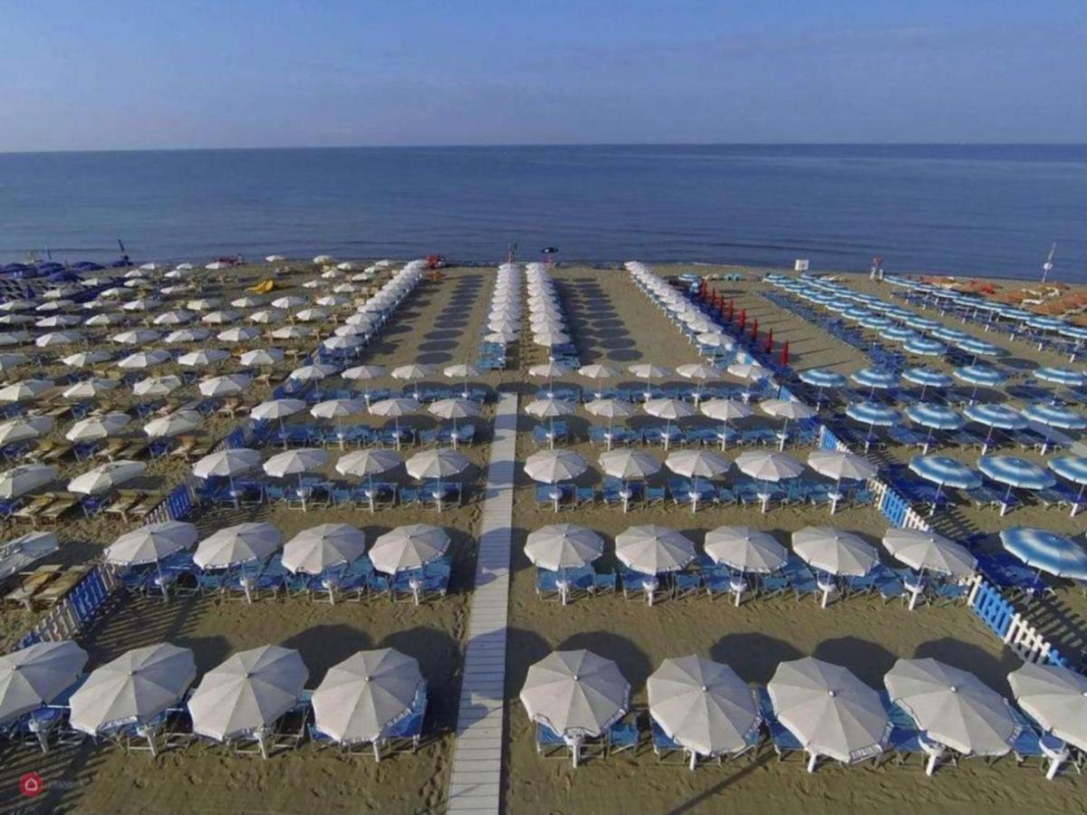 Apartmán La Conchiglia A Marina Marina Di Carrara Exteriér fotografie