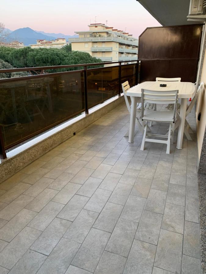 Apartmán La Conchiglia A Marina Marina Di Carrara Exteriér fotografie